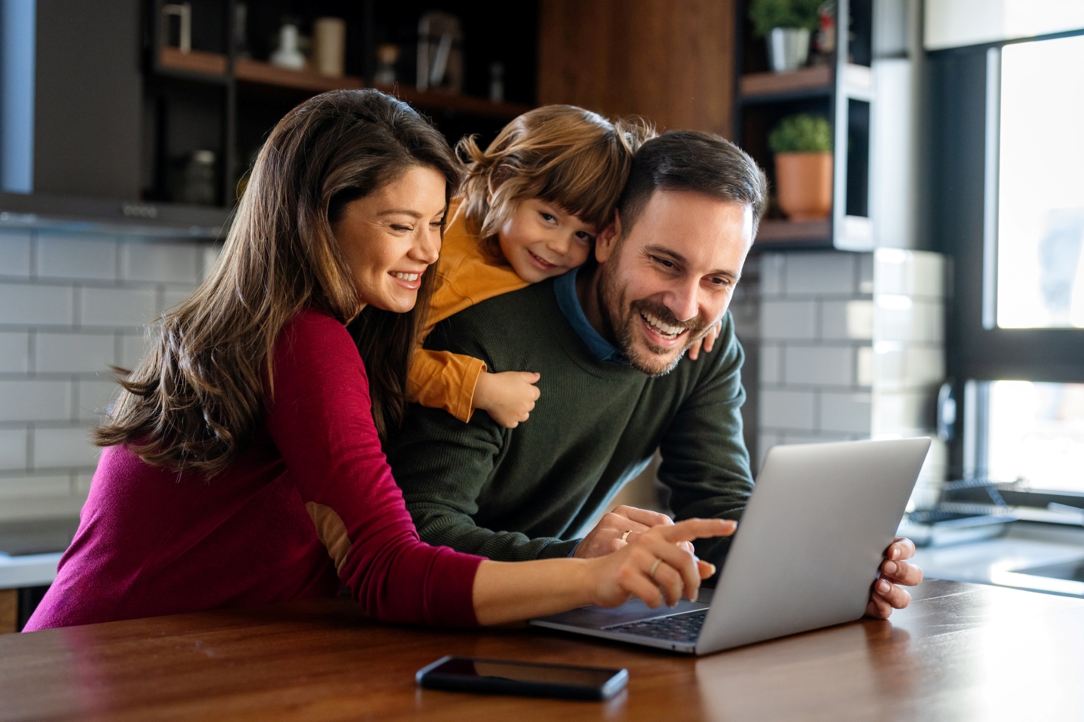 Solar Care Plans​,Solar system maintenance,monitor solar system performance,solar system care plan